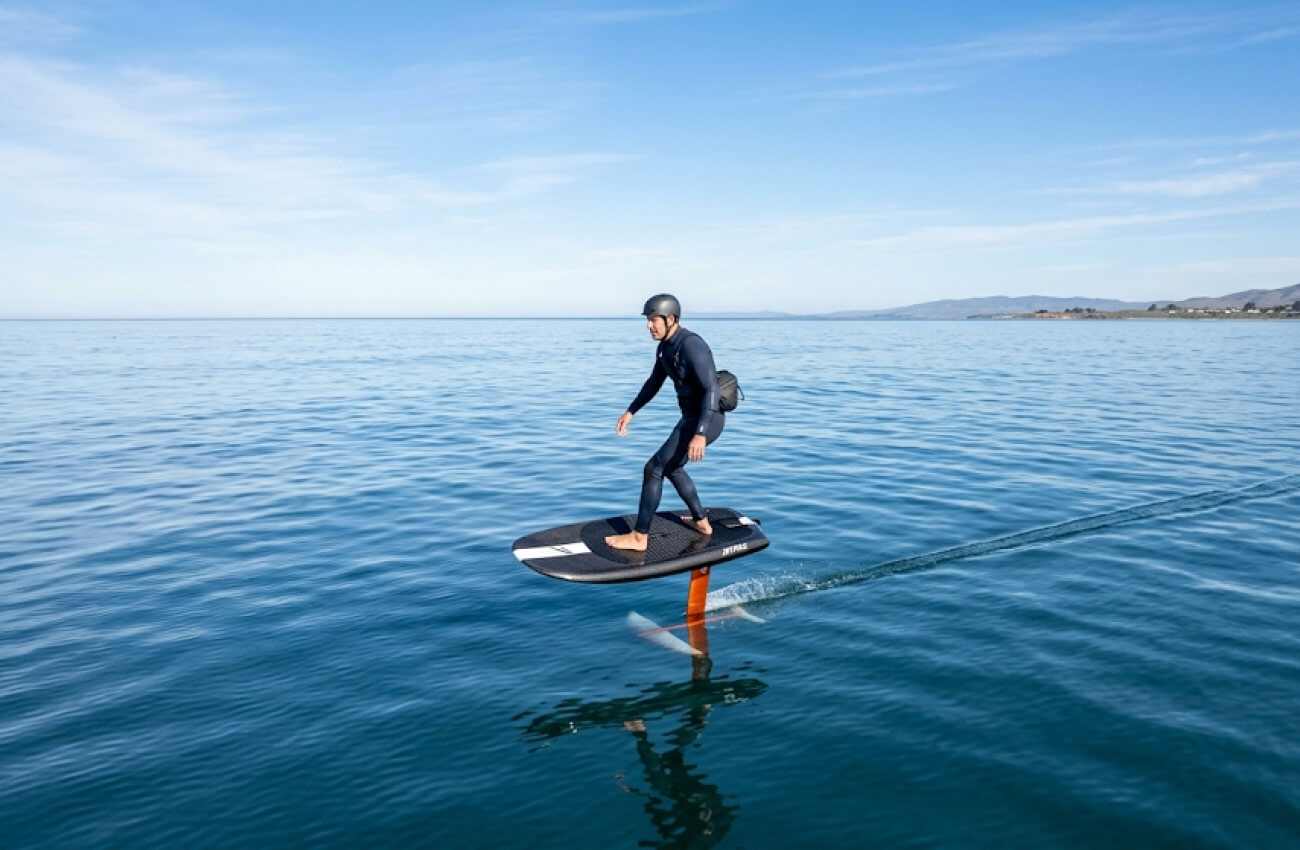 การเล่นอีฟอยล์เซิร์ฟในภูเก็ต: คู่มือฉบับสมบูรณ์สำหรับมือใหม่